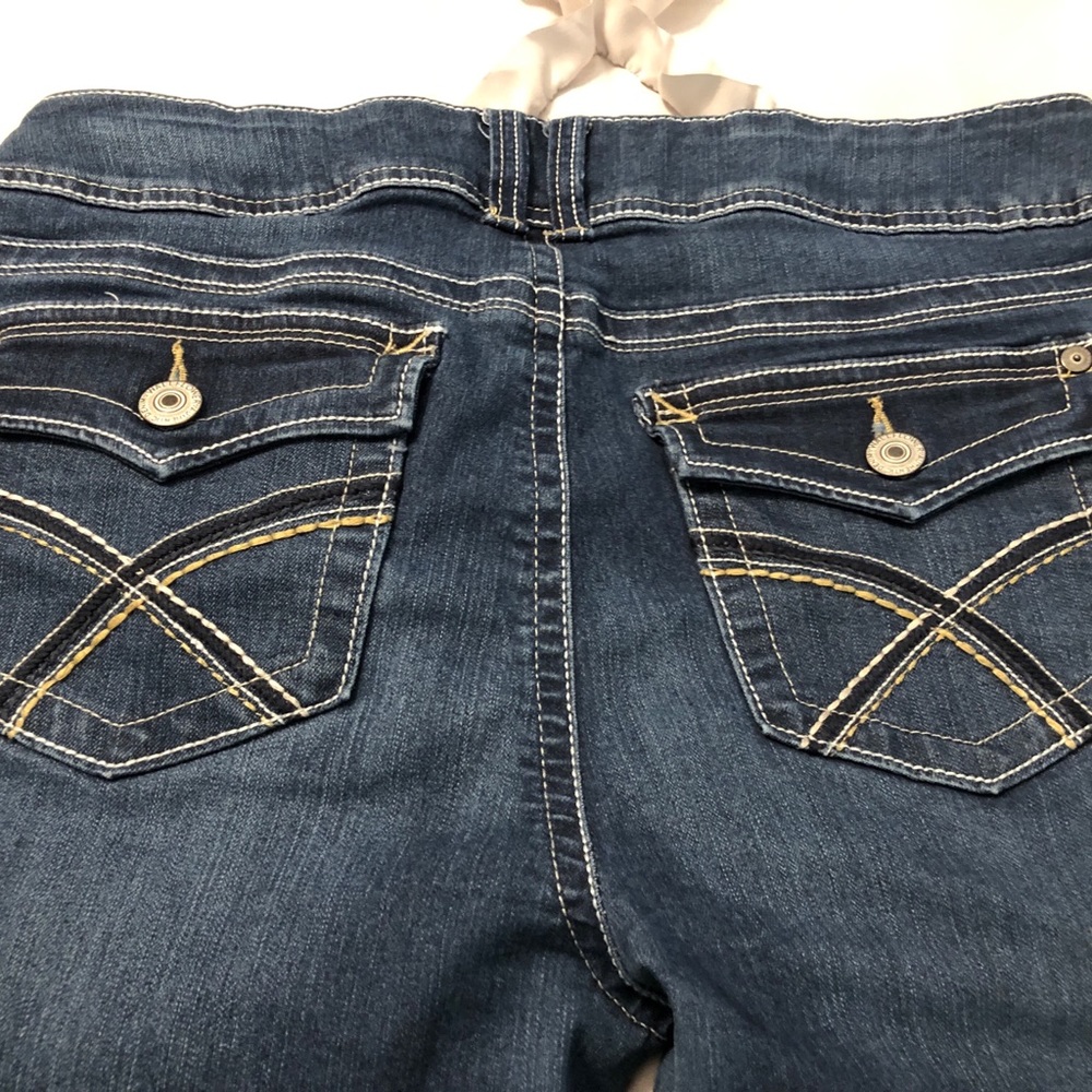 Wallflower jeans size 11